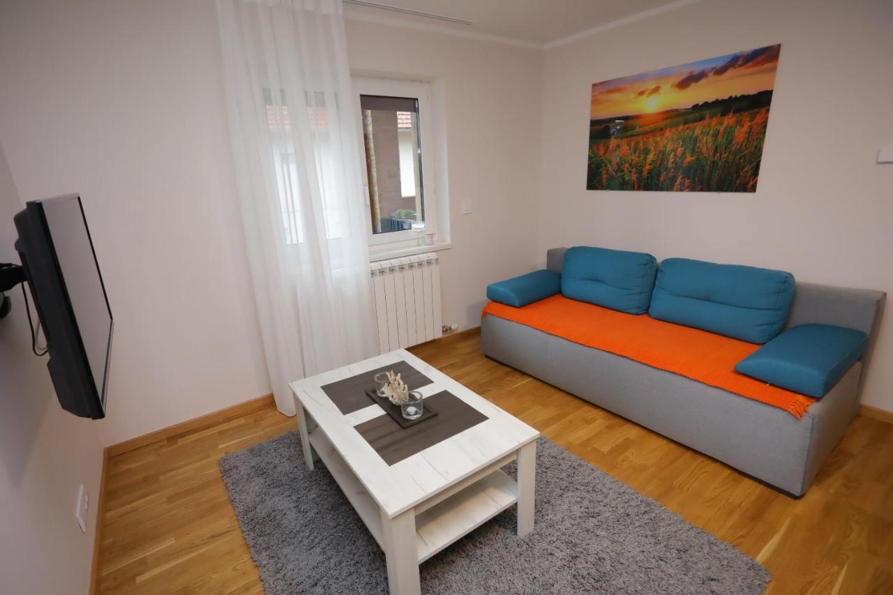 Mipet Apartmani Zlatibor Luaran gambar