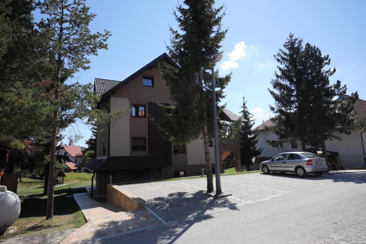 Mipet Apartmani Zlatibor Luaran gambar