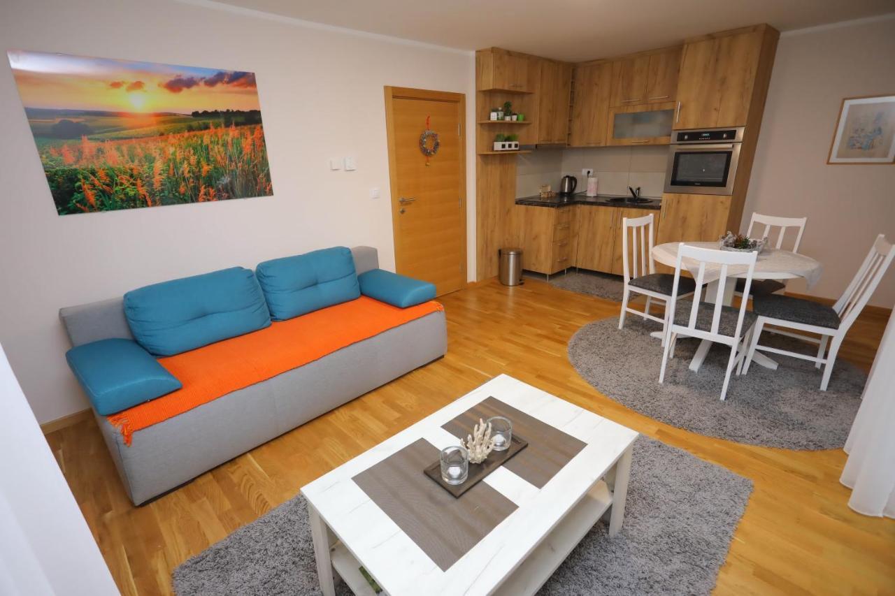 Mipet Apartmani Zlatibor Luaran gambar