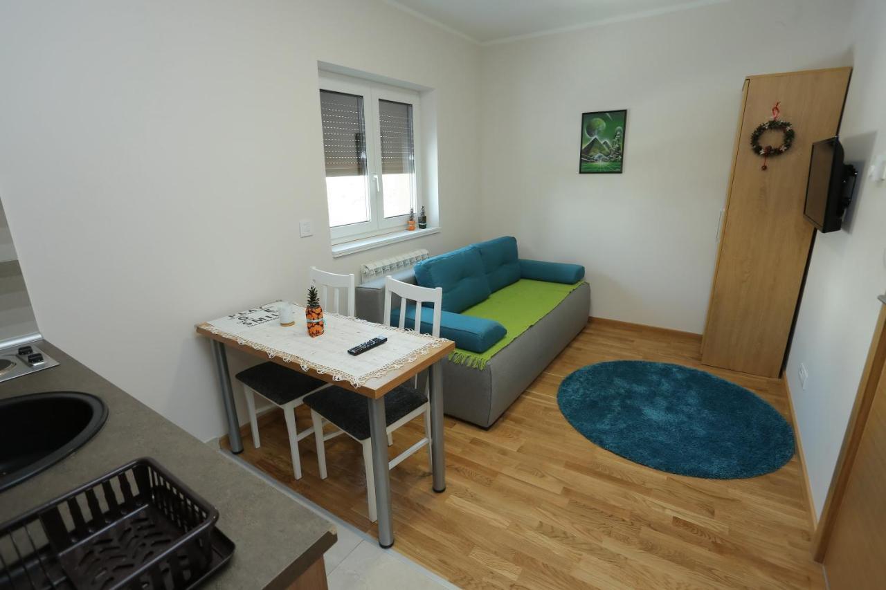 Mipet Apartmani Zlatibor Luaran gambar